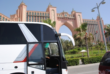 How to Choose the Right Luxury Bus rental Company Dubai