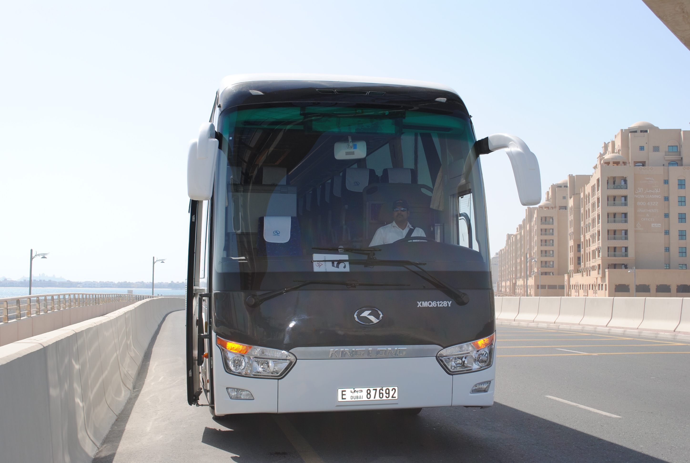 How to Choose the Right Luxury Bus rental Company Dubai